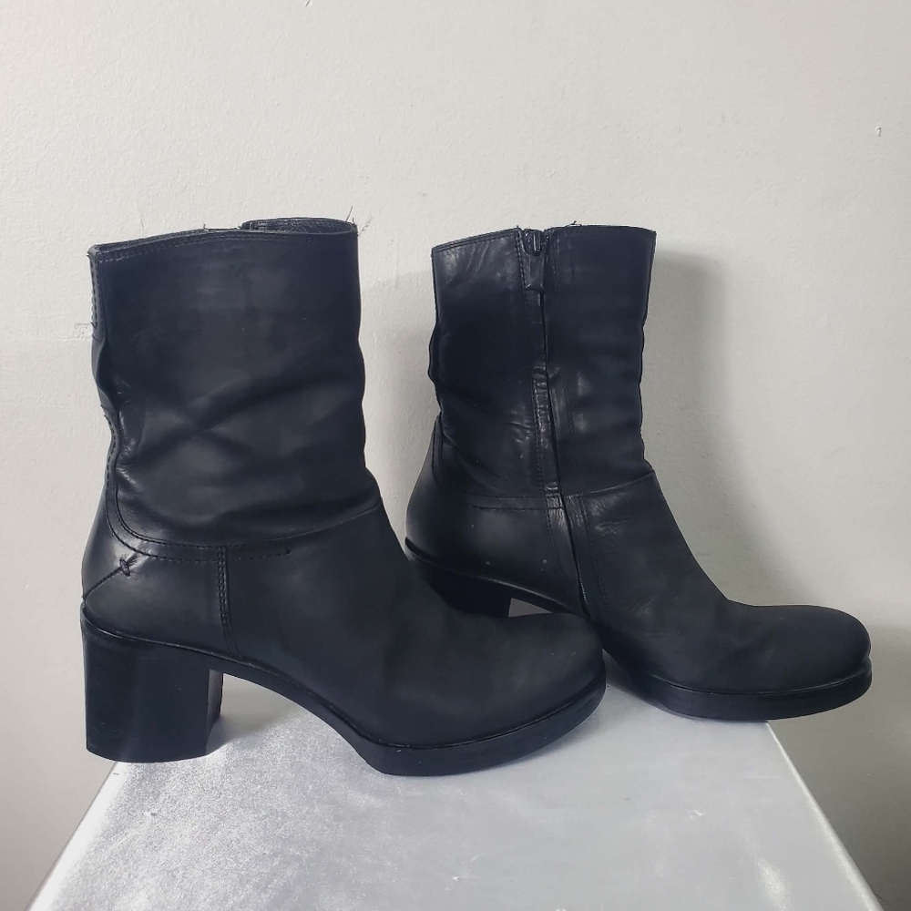 CNC Costume National Ankel Black Boots Made In Italy